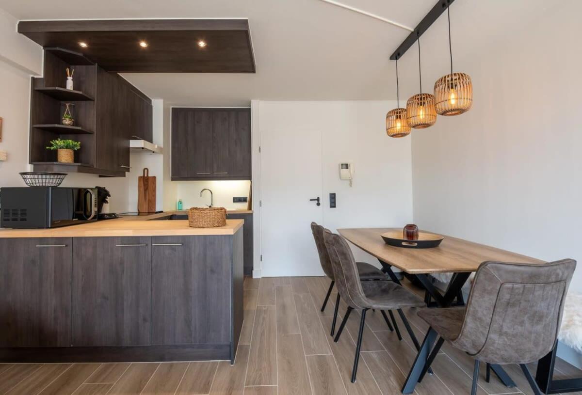 Modern Close To The For 6 Apartment *